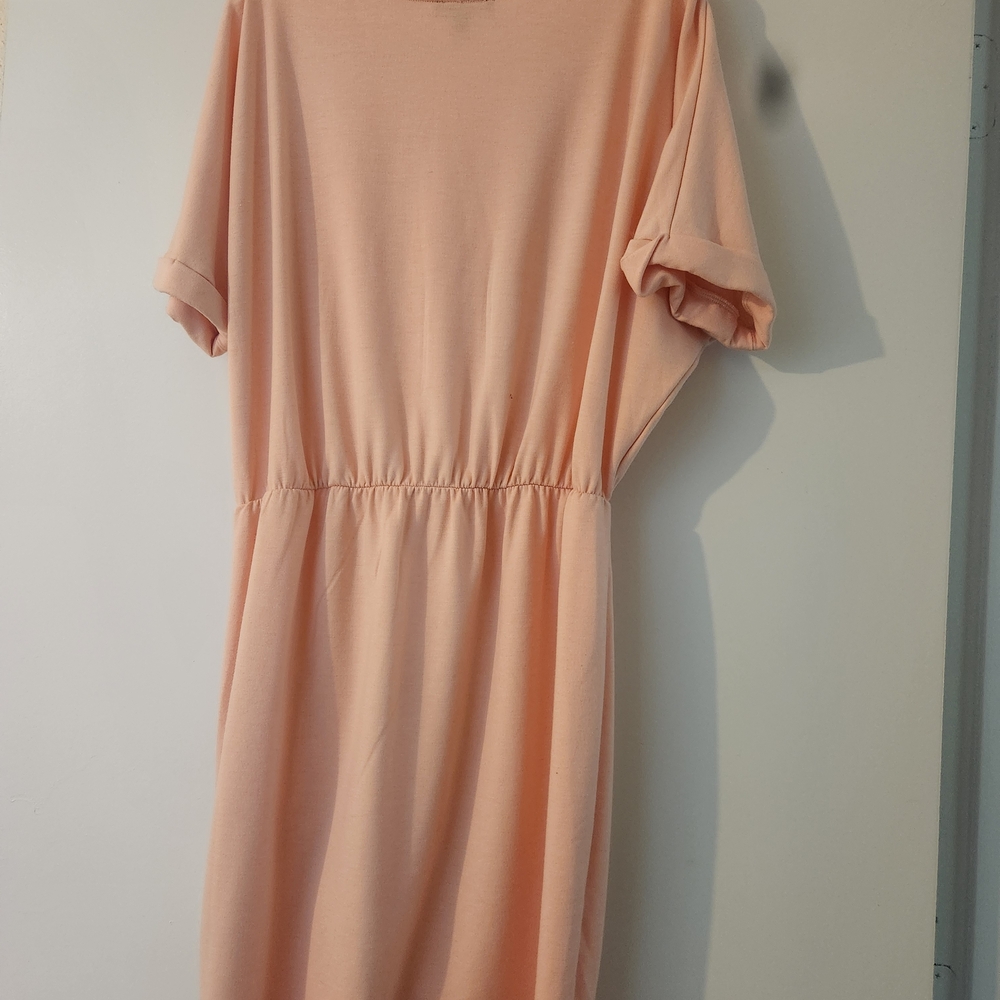 Express Peach Ruched Midi Dress - Picture 2 of 2